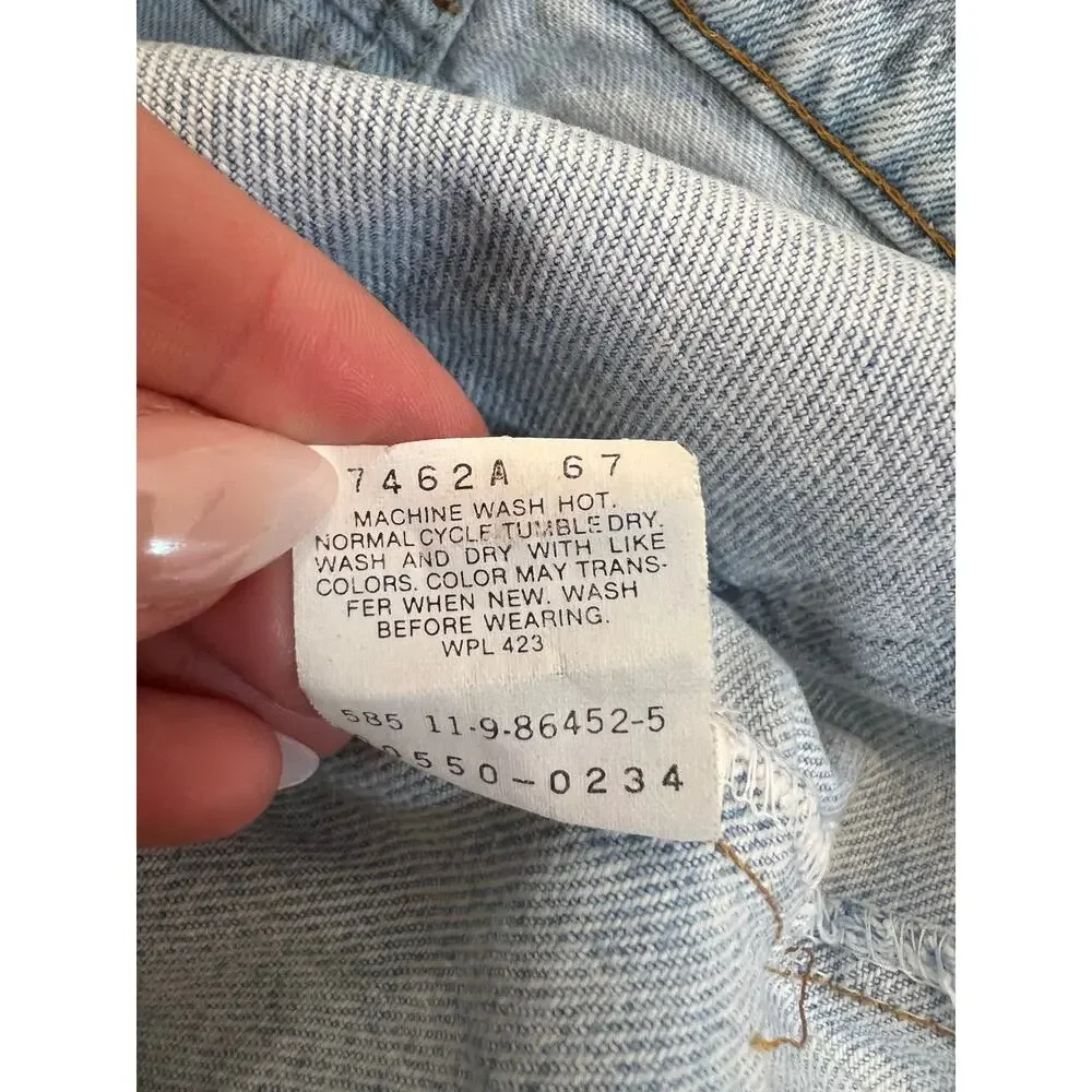 Men's Vintage 1980s 585 Levi's Light Blue 100% Cotton Made in USA 32X34 JL